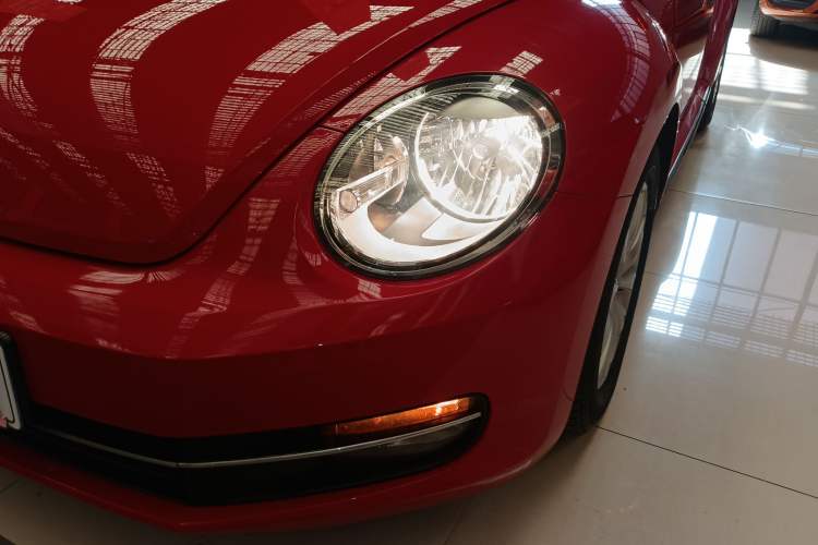 Used Volkswagen Beetle 2015 180TSI model
