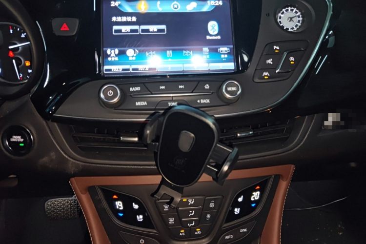 Used Buick Envision 2019 28T Four-Wheel Drive Luxury Version China V Standard Audio And AC Panel