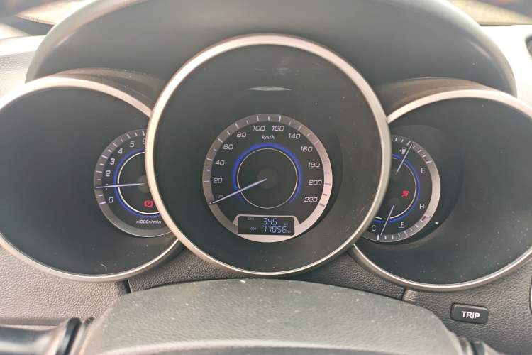 Used Changan Eado 2015 1.6L Manual Luxury Model China IV Standard
