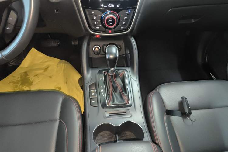 Used Changan CS75 2016 1.8T Automatic Elite Model China V Standard
