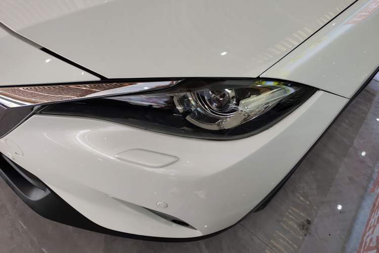 Used Mazda CX-4 2018 2.5L Automatic 4x4 Bluelight Fearless Edition China V Standard