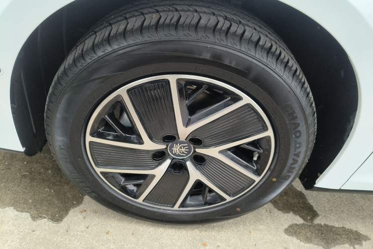 Used BYD Qin L 2026 DM-i 128KM Leading Edition Left Front Wheel Hub