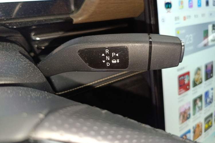 Used XPeng P5 2021 550G Gear Lever