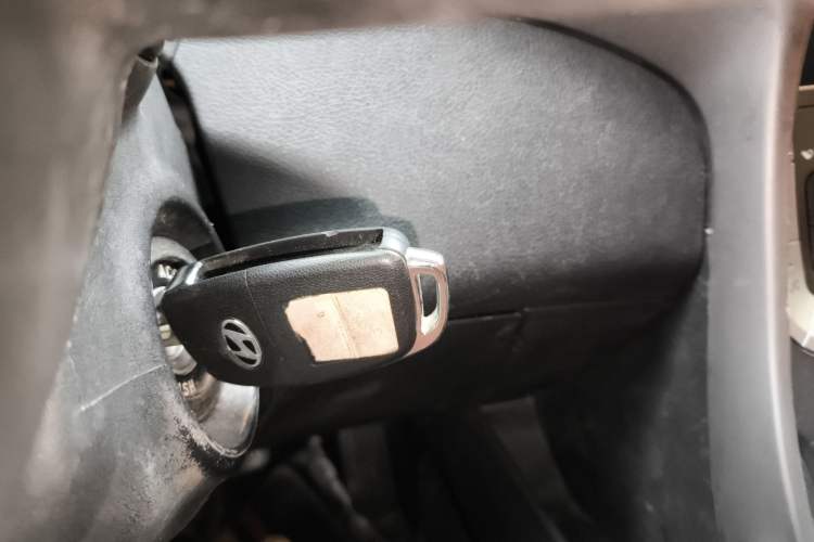 Used Hyundai Elantra (5th Generation / Langdong) 2016 1.6L Automatic Smart Version
