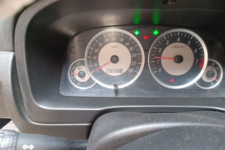 Used FAW Senya S80 2011 1.5L Manual 7-Seater Comfort Edition Odometer Close Up