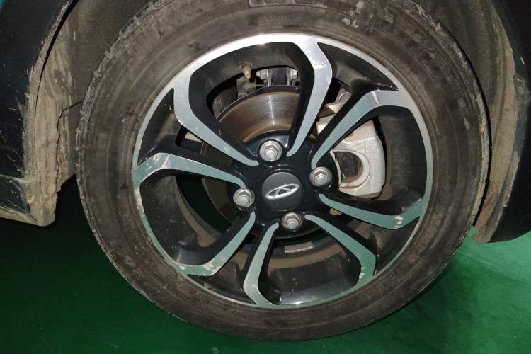 Used Chery QQ Little Ant 2021 200 000 Yuan Ant Fan Edition Energized Version Lithium Iron Phosphate 301 km Right Front Wheel Hub
