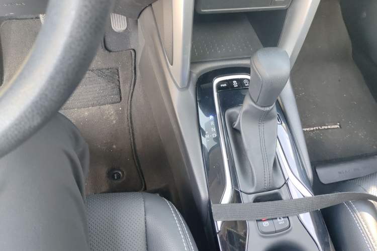 Used Toyota FRONTLANDER 2022 2.0L CVT Luxury PLUS Edition
