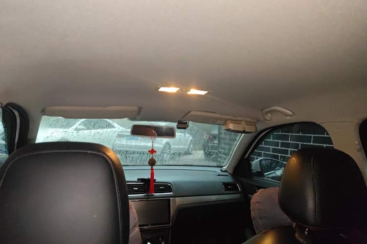 Used Volkswagen Lavida 2017 1.6L Automatic Fashion Edition Headliner