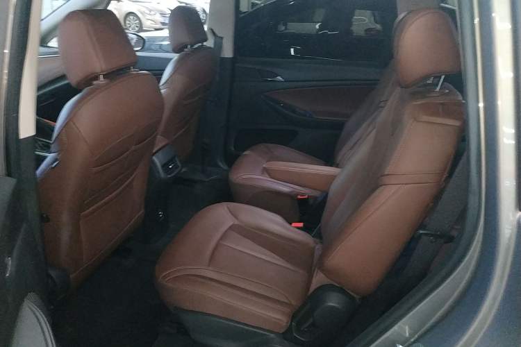 Used Buick GL6 2019 18T 6-Seater Connected Luxury Version China VI Standard
