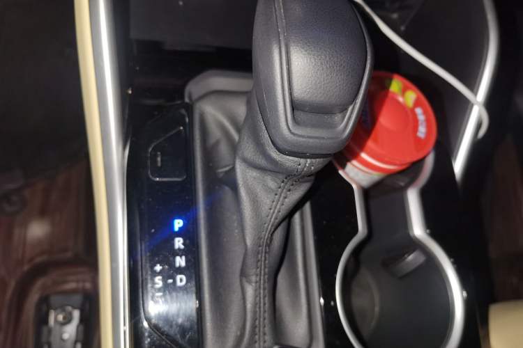 Used Toyota Highlander 2022 Dual-Engine 2.5L Two-Wheel Drive Elite Edition 5 Seats