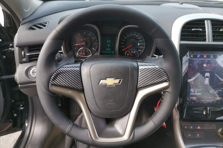 Used Chevrolet Malibu 2014 1.6T Automatic Comfort Edition Steering Wheel