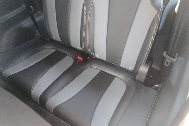Used Roewe Clever 2022 311km QiQi BoBo Edition Left Rear Seat