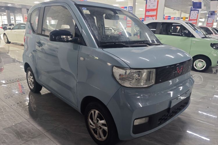 Used Wuling Hongguang MINIEV 2020 Freedom Version Lithium Iron Phosphate Front Right 45 Deg
