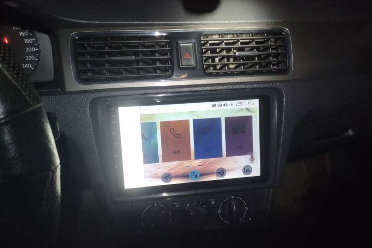 Used Volkswagen Santana 2013 1.4L Manual Comfort Edition