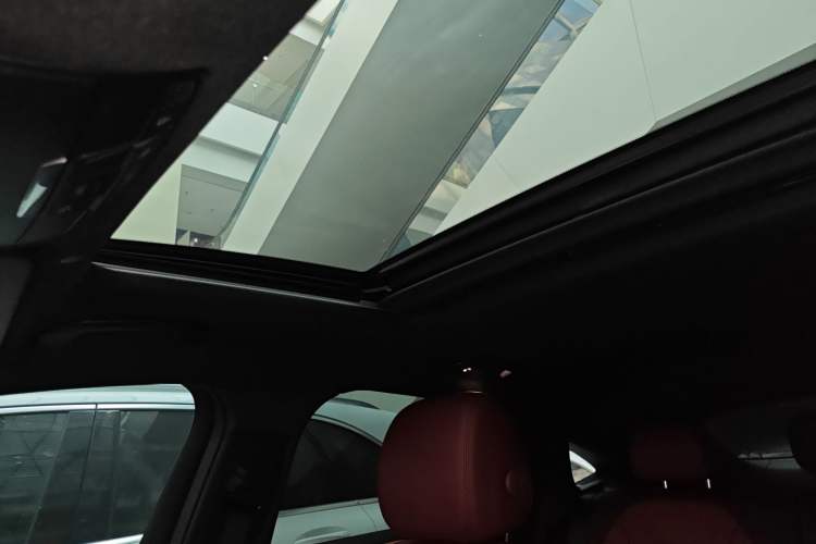 Used Mercedes-Benz GLC Coupe 2022 Refreshed GLC 260 4MATIC Coupe SUV Headliner