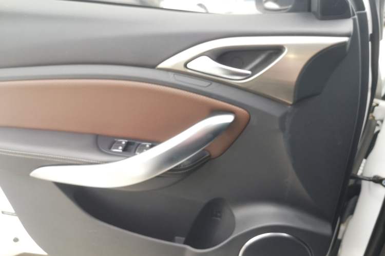 Used BYD Song 2018 1.5TID Automatic Smart Connect Prestige Model