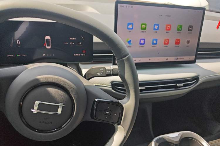 Used Bestune Yueyi 03 2025 565km Premium Edition Gear Lever