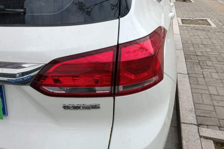 Used Haval H6 Coupe 2020 Smart Connect Version 1.5T Automatic Two-Wheel Drive Elite Model Right Rear Taillight