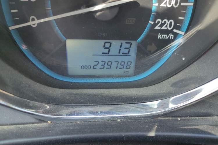Used Toyota Vios 2014 1.5L Manual Smart Edition Odometer Close Up