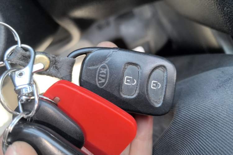 Used Kia Forte 2011 1.6L MT GL
