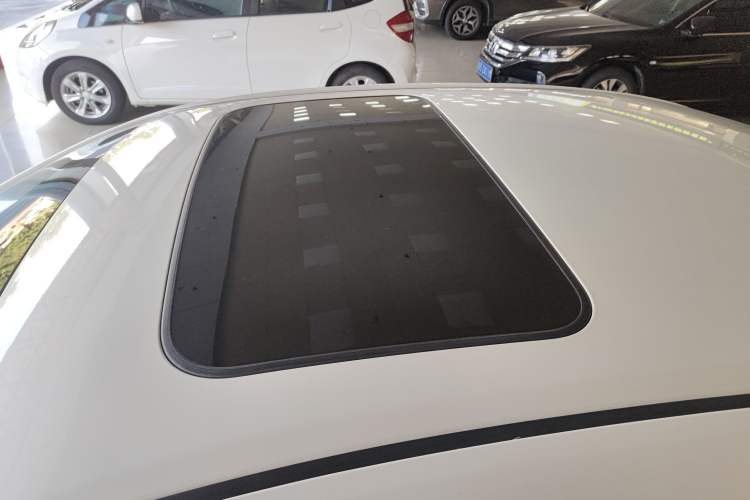 Used Toyota Reiz 2013 2.5V Shangrui Edition Roof