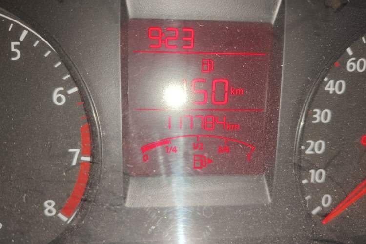 Used Volkswagen Santana 2015 1.6L Manual Comfort Edition
