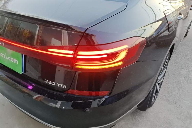 Used Volkswagen Passat 2022 330TSI Starry Luxury Edition
