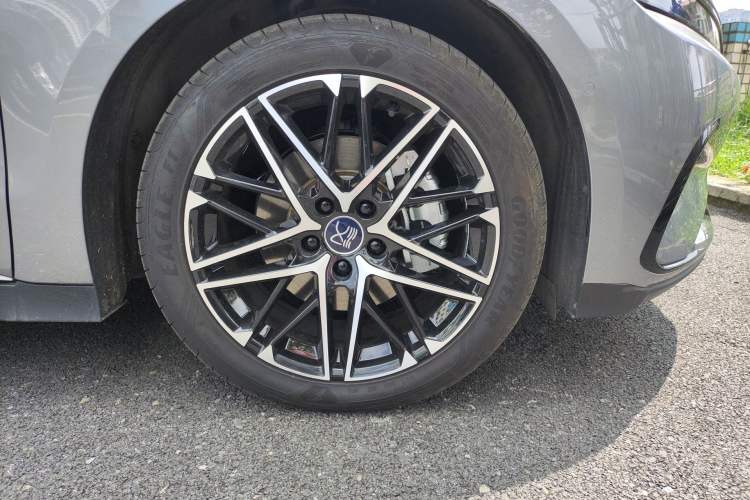 Used BYD Han 2025 EV 605KM Prestige Model
