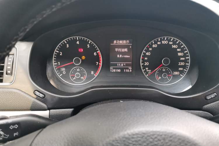 Used Volkswagen Sagitar 2012 1.4TSI Manual Luxury Model
