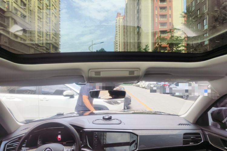 Used Volkswagen Tayron 2020 330TSI Two-Wheel Drive Luxury Connected Pro Edition
