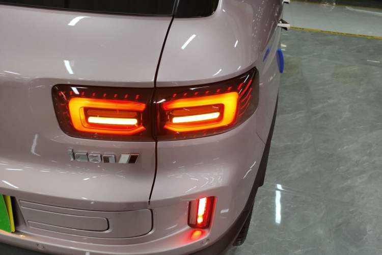 Used Geely Auto icon 2023 1.5TD Chocolate Luxe Edition