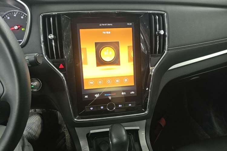 Used Roewe RX5 2019 20T Two-Wheel Drive Automatic 4G Connected Platinum Edition