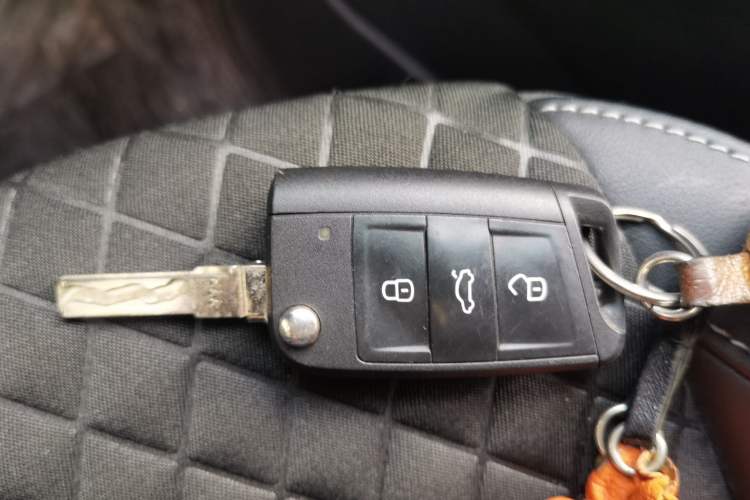 Used Skoda Octavia 2018 Station Wagon TSI230 DSG Luxury Edition Vehicle Key