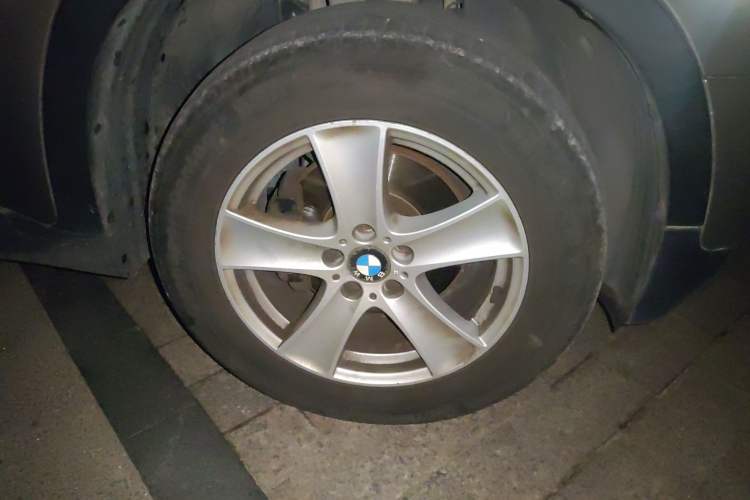 Used BMW X5 2011 xDrive35i Leading Model