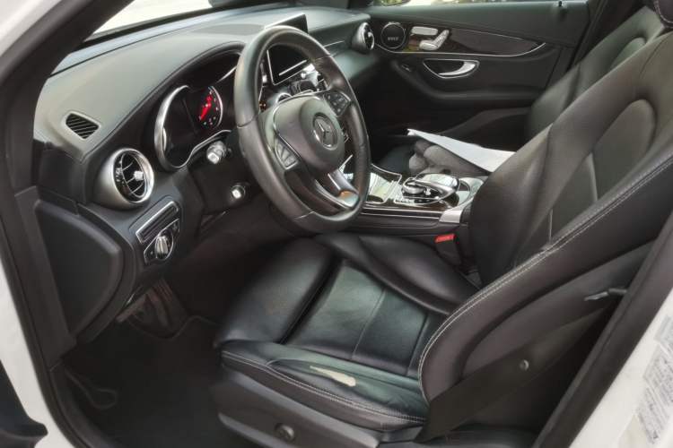 Used Mercedes-Benz GLC 2016 GLC 260 4MATIC Dynamic Edition
