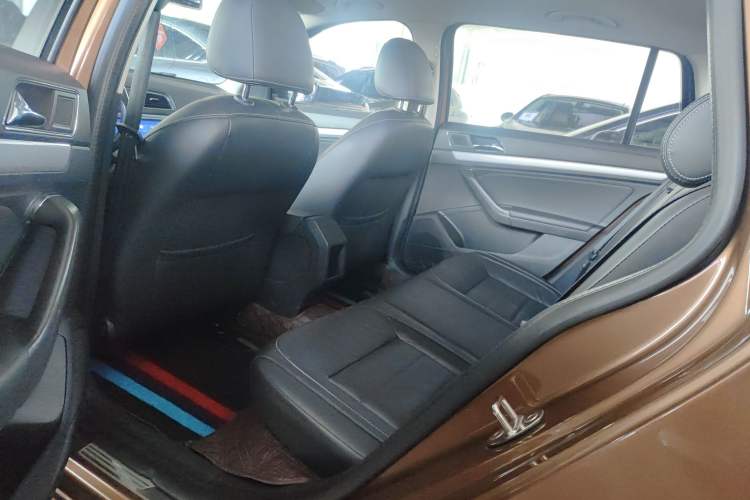 Used Volkswagen Gran Lavida 2015 230TSI DSG Comfort Edition
