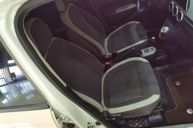 Used ORA Black Cat 2022 301km Base Version Ternary Lithium