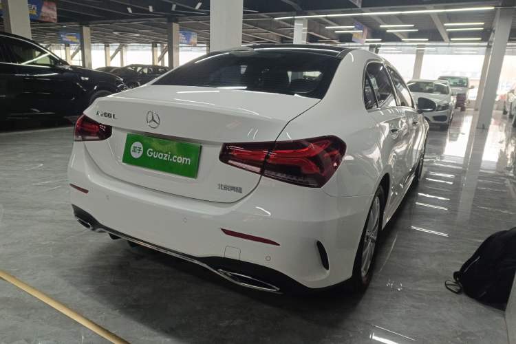 Used Mercedes-Benz A-Class 2021 A 200 L Sport Sedan Fashion Model
