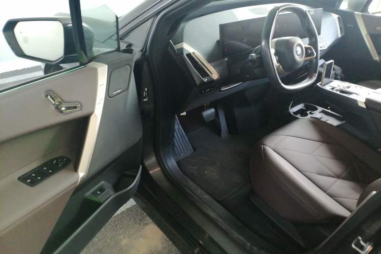 Used BMW iX 2022 xDrive40
