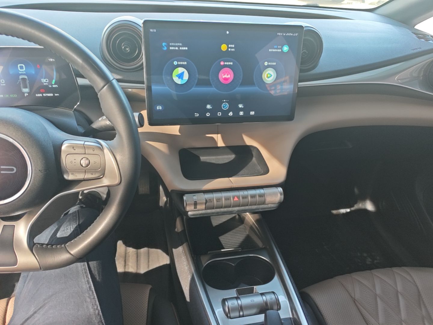 BYD Dolphin 2021 405 km Fashion Edition — снимка 15