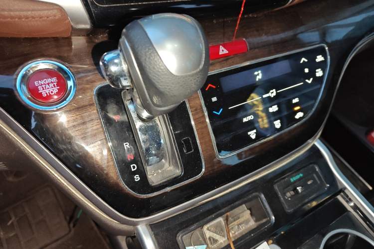 Used Honda Odyssey 2017 2.4L Luxury Edition Gear Lever