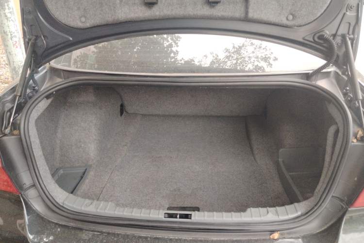 Used BMW 3 Series 2011 320i Luxury Edition