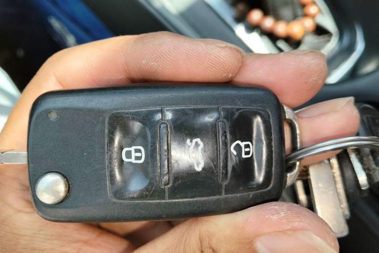 Used Volkswagen Sagitar 2012 1.4TSI Automatic Luxury Edition