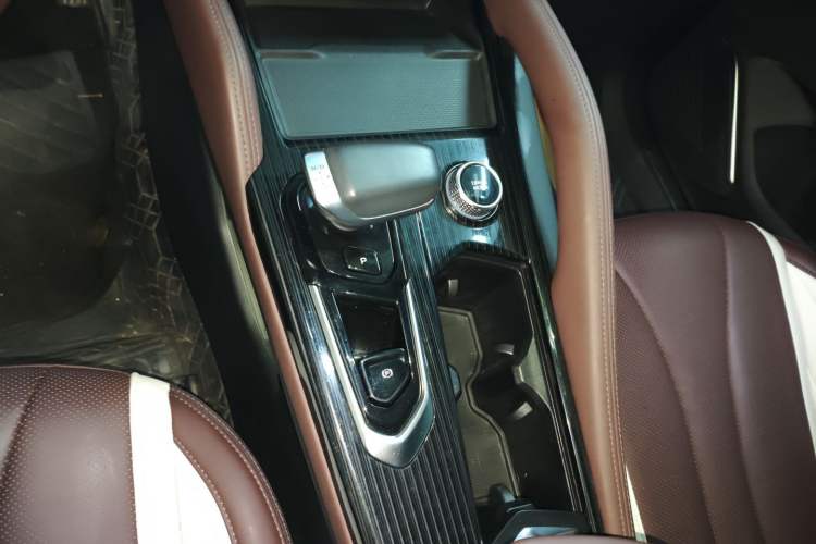 Used Geely Auto Monjaro L 2021 2.0TD DCT EVO Two-Wheel Drive Smart Luxury Version