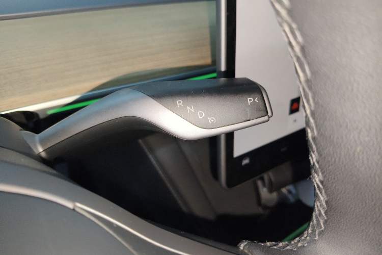 Used Tesla Model Y 2022 Rear-Wheel-Drive Version Gear Lever