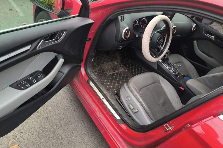 Used Audi A3 2019 Limousine 35 TFSI Fashion Edition China V standard Driver Seat