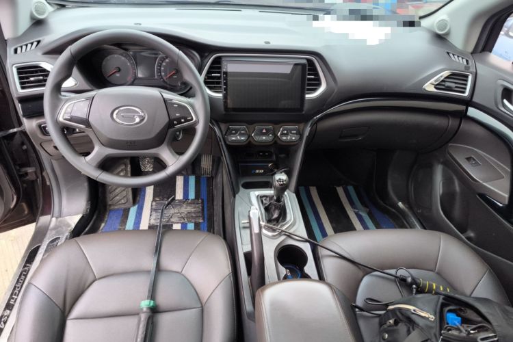 Used GAC Trumpchi GS4 2017 200T Manual Two-Wheel Drive Elite Edition Center Console