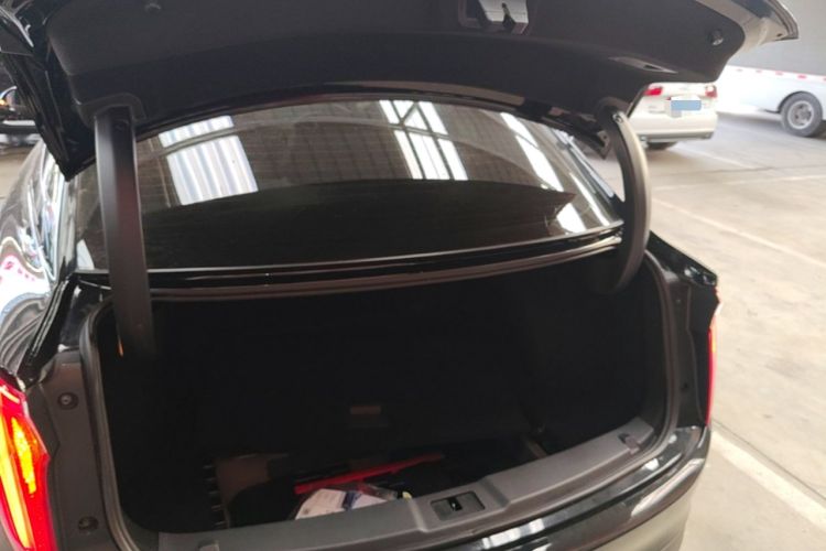 Used Hongqi E-QM5 2022 431 km Charge & Enjoy Edition