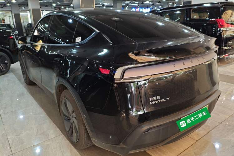 Used Tesla Model Y 2026 Rear-Drive Model