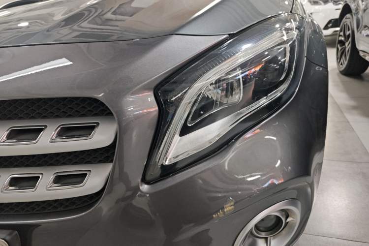 Used Mercedes-Benz GLA 2017 GLA 220 4MATIC Fashion Model
